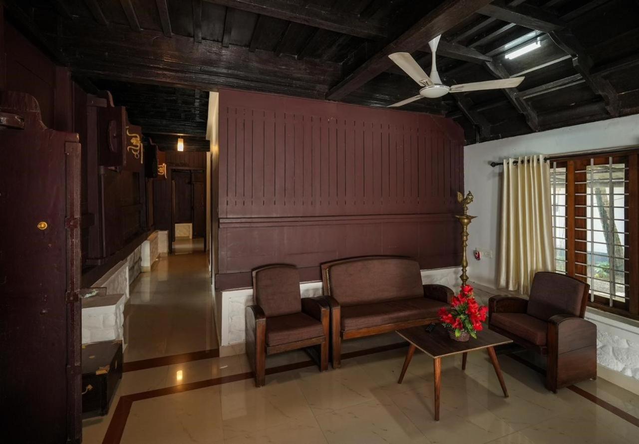 Cocozone Stays Alappuzha Экстерьер фото