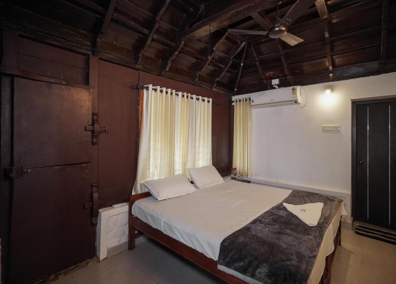 Cocozone Stays Alappuzha Экстерьер фото